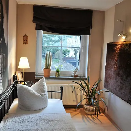 Ferienwohnung 1 Am Geiseltalsee Апартаменты *