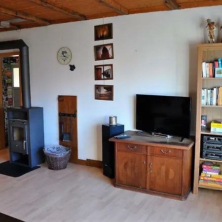 Ferienwohnung 1 Am Geiseltalsee Апартаменты *